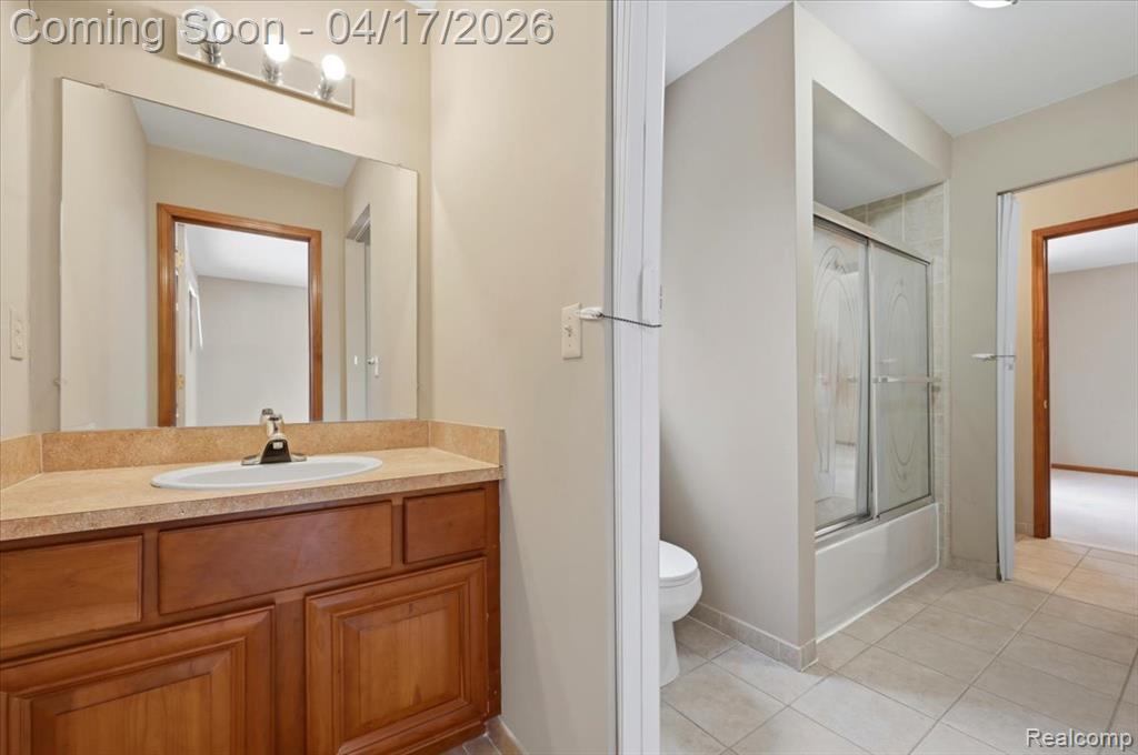 21797 Ambassador Drive, Macomb, MI 48044 — Photo 47