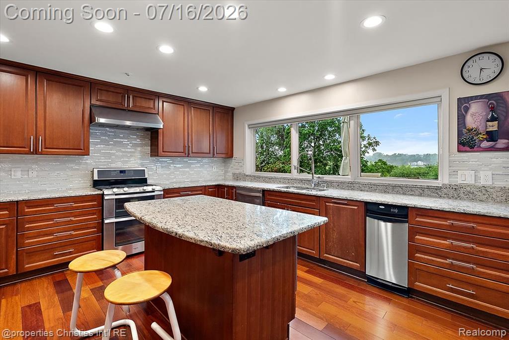 4948 Champlain Circle, West Bloomfield, MI 48323 — Photo 19