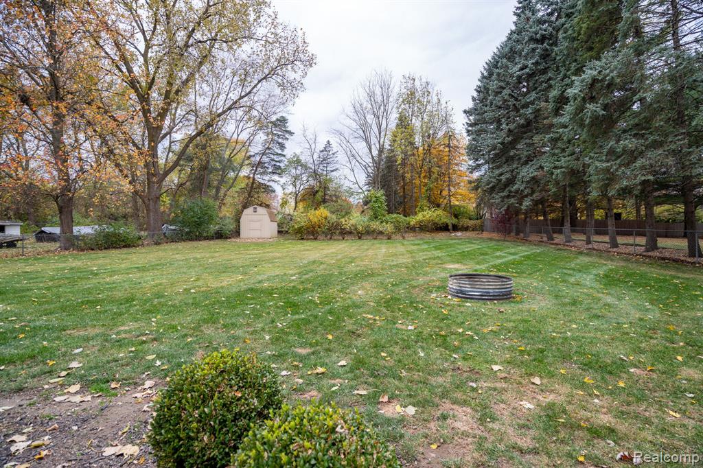 624 Slocum Drive, Auburn Hills, MI 48326 — Photo 31