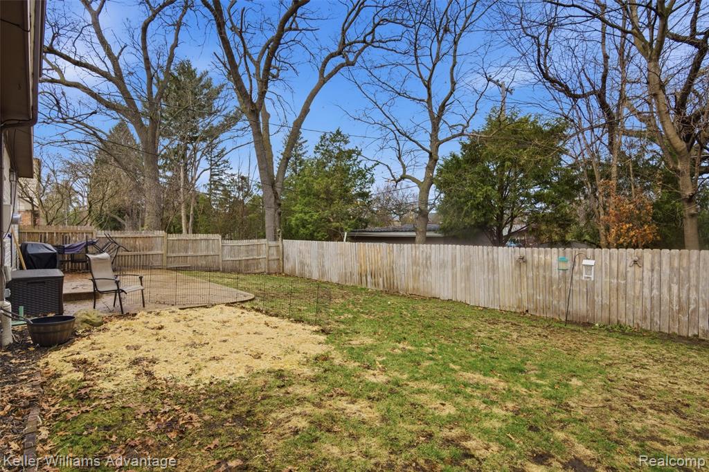 8610 Buffalo Drive, Commerce Twp, MI 48382 — Photo 46