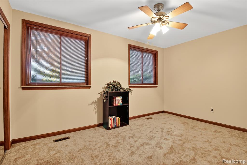 4429 Lancashire Court, Troy, MI 48085 — Photo 14
