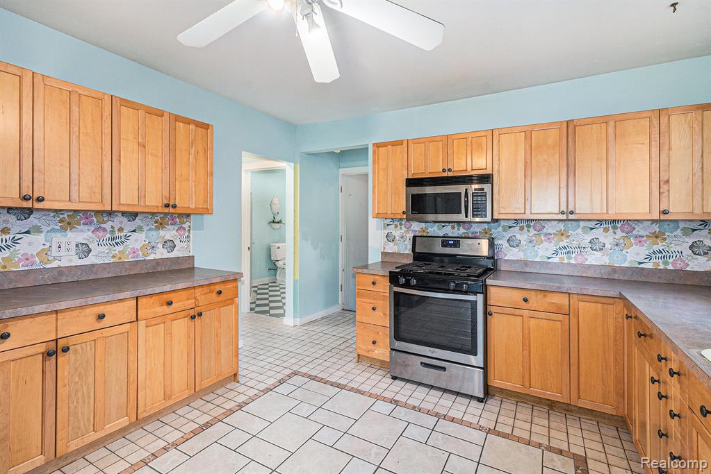 92 Gallup Street, Mount Clemens, MI 48043 — Photo 11