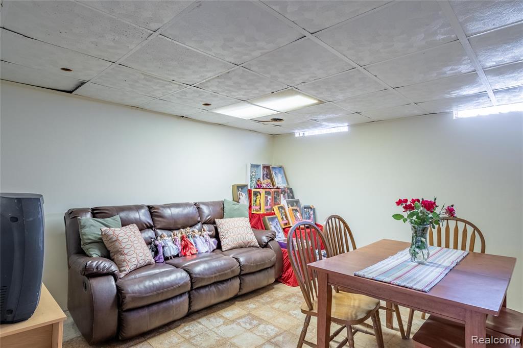 8311 Gulley Street, Taylor, MI 48180 — Photo 21