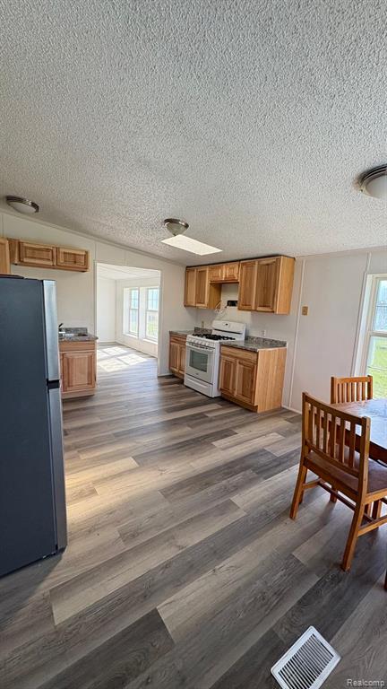 1832 E CARSON CITY Road, Sheridan, MI 48884 — Photo 5
