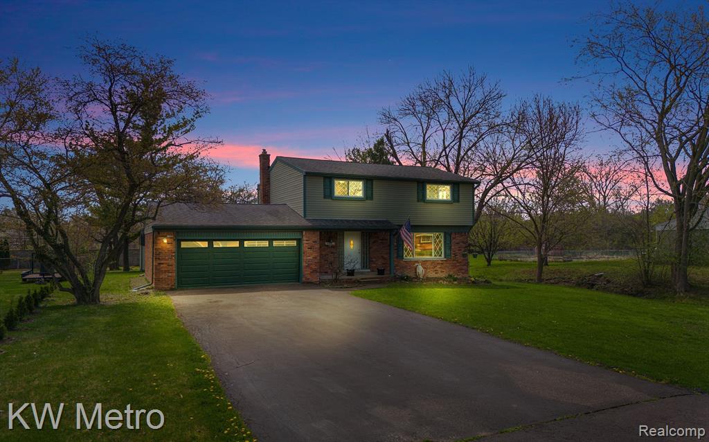 415 LANGE Drive, Troy, MI 48098 — Photo 2