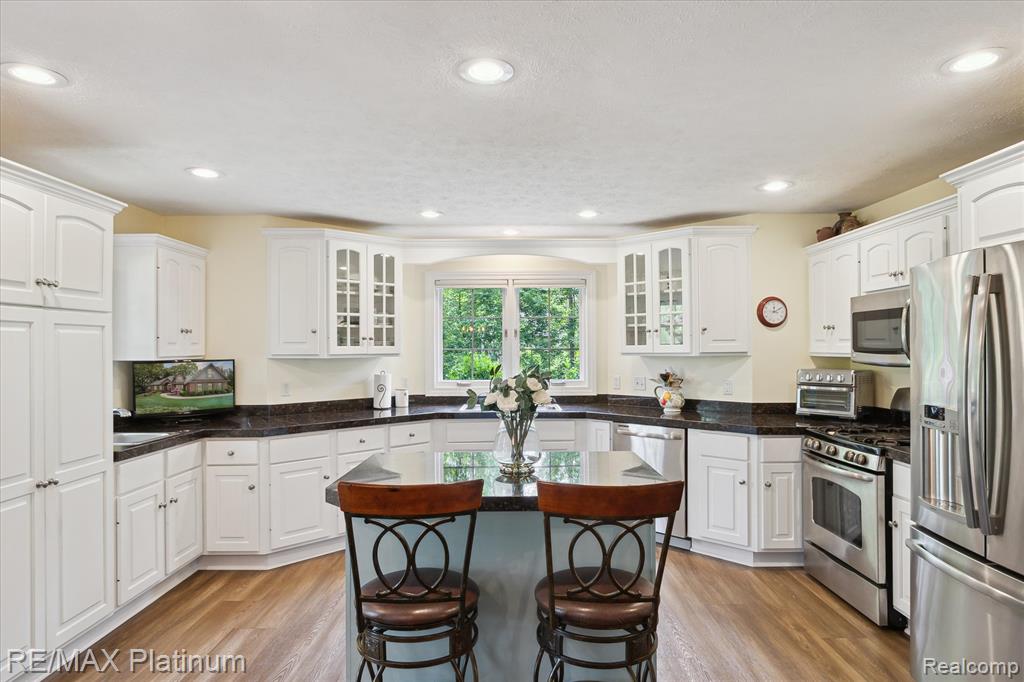 8257 Abalone Way, Pinckney, MI 48169 — Photo 23