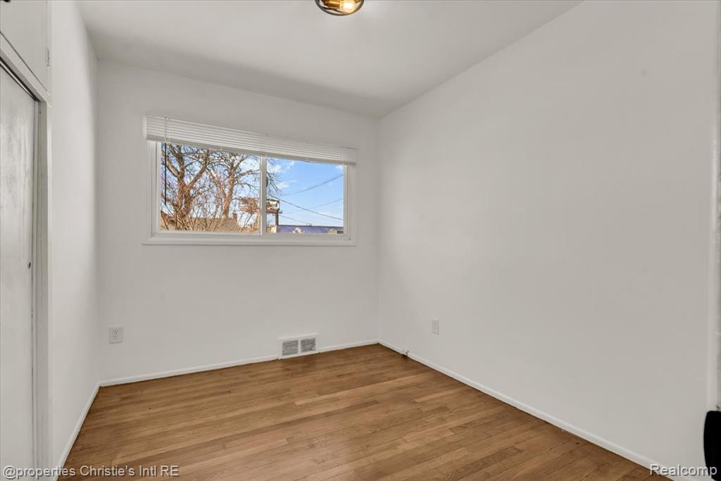 20574 Rutherford Street, Detroit, MI 48235 — Photo 11