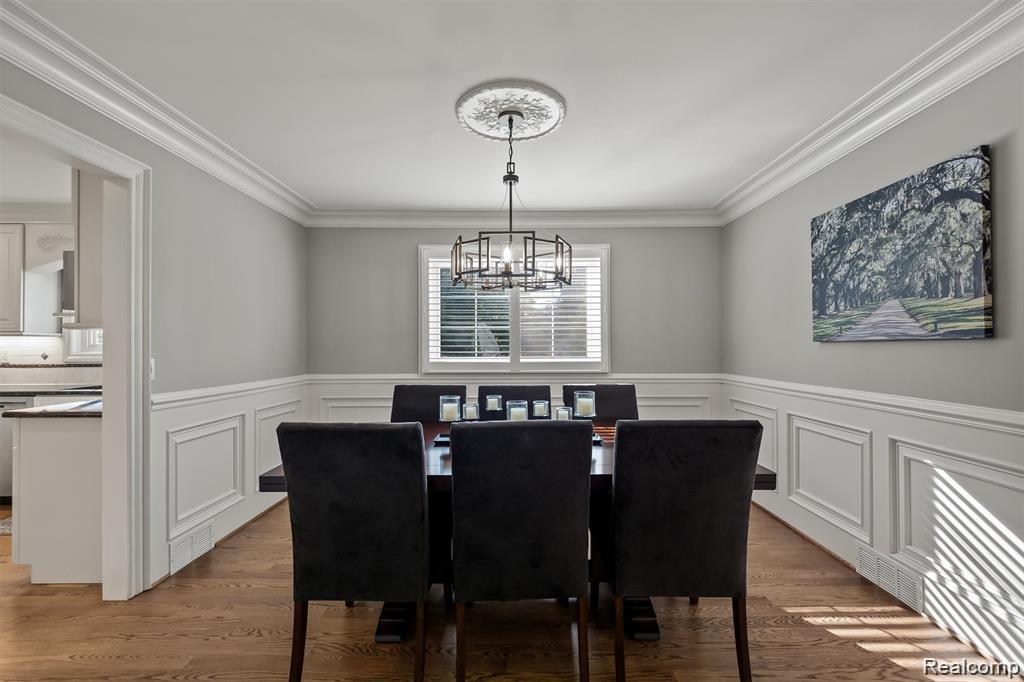 5365 Van Ness Court, Bloomfield Hills, MI 48302 — Photo 14