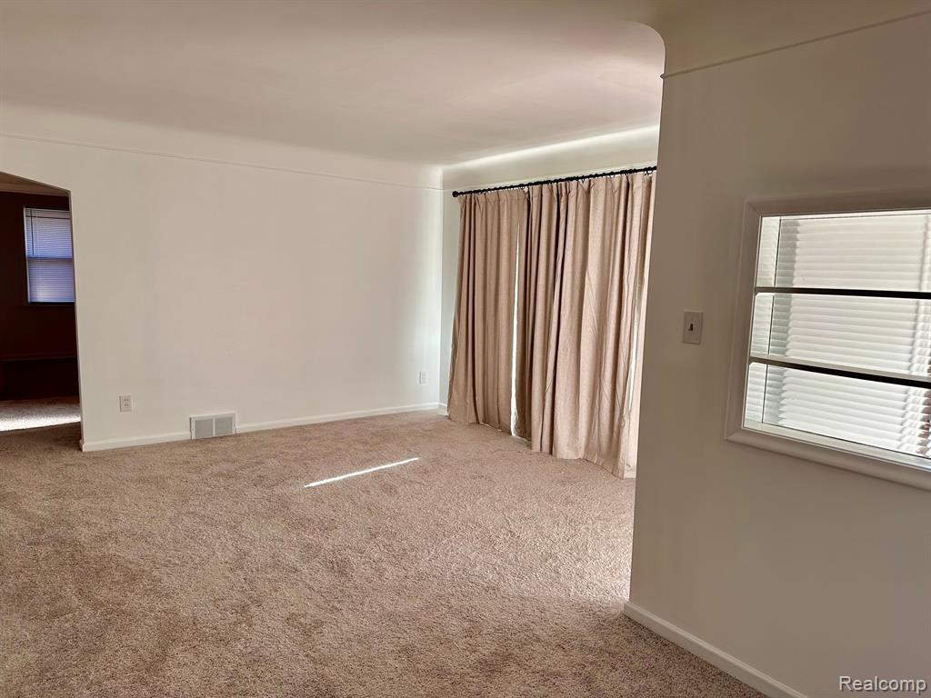 6790 WINONA Avenue, Allen Park, MI 48101 — Photo 6