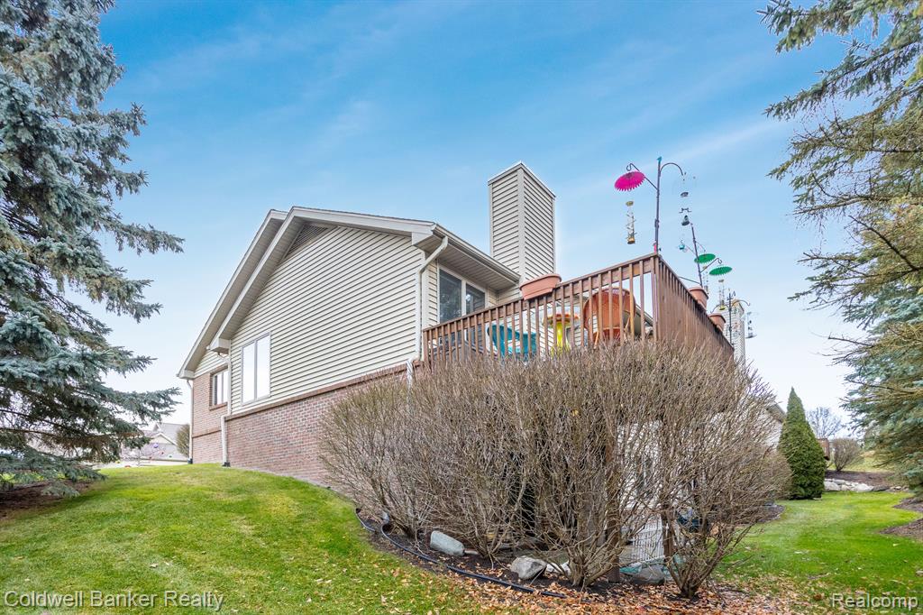 2245 Willow Tree Drive, Brighton, MI 48116 — Photo 5