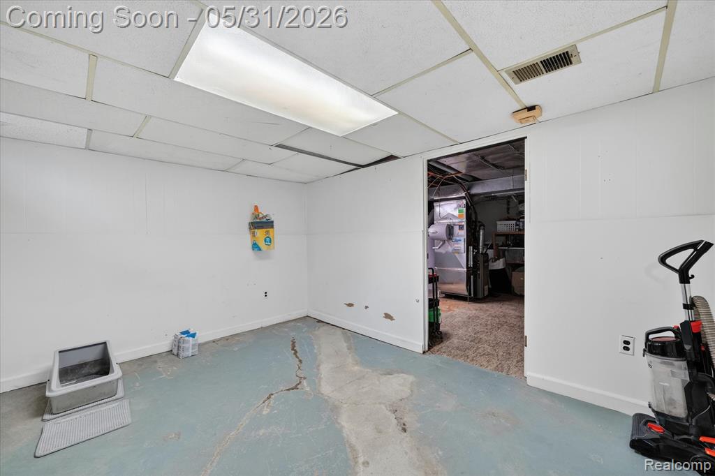 39700 Manor Drive, 10, Harrison Township, MI — Photo 27
