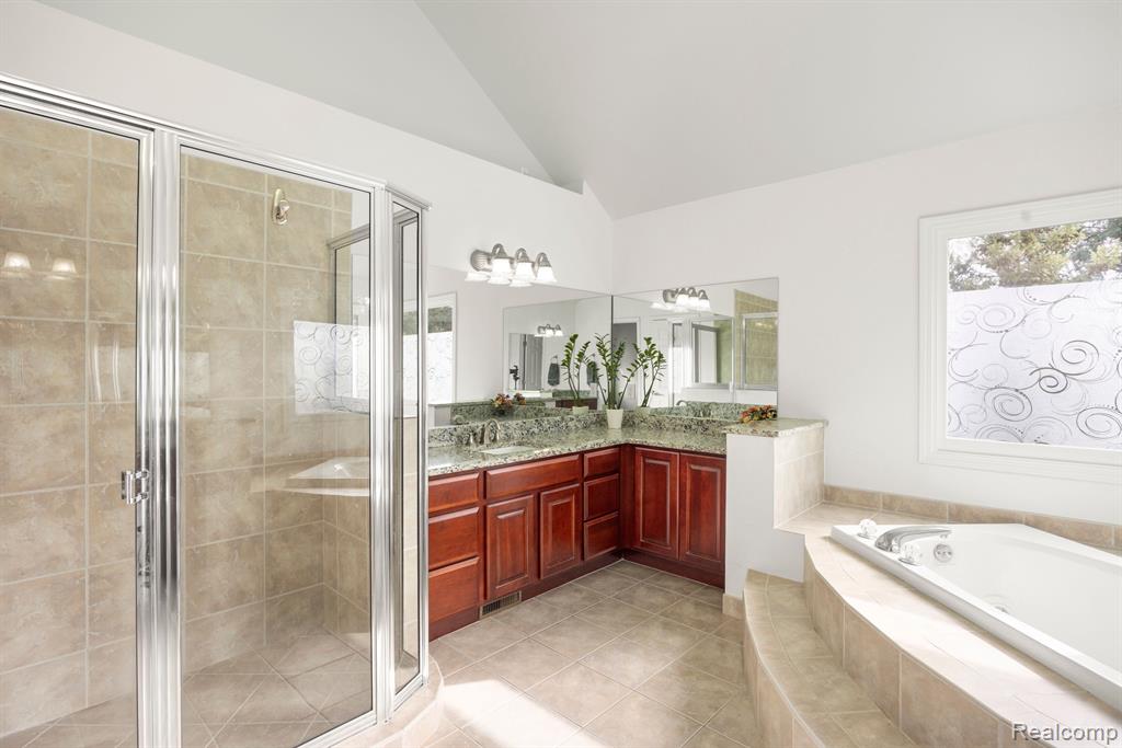 6307 WILDWOOD Lane, West Bloomfield, MI 48324 — Photo 29