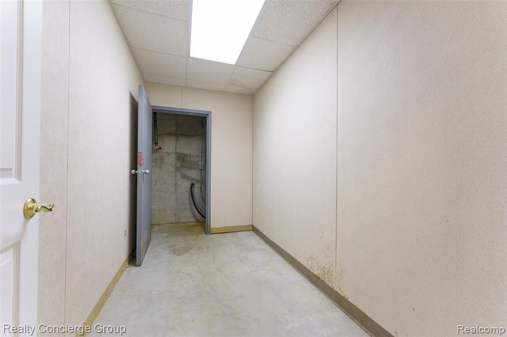 6400 Sober Road, Fowlerville, MI 48836 — Photo 39