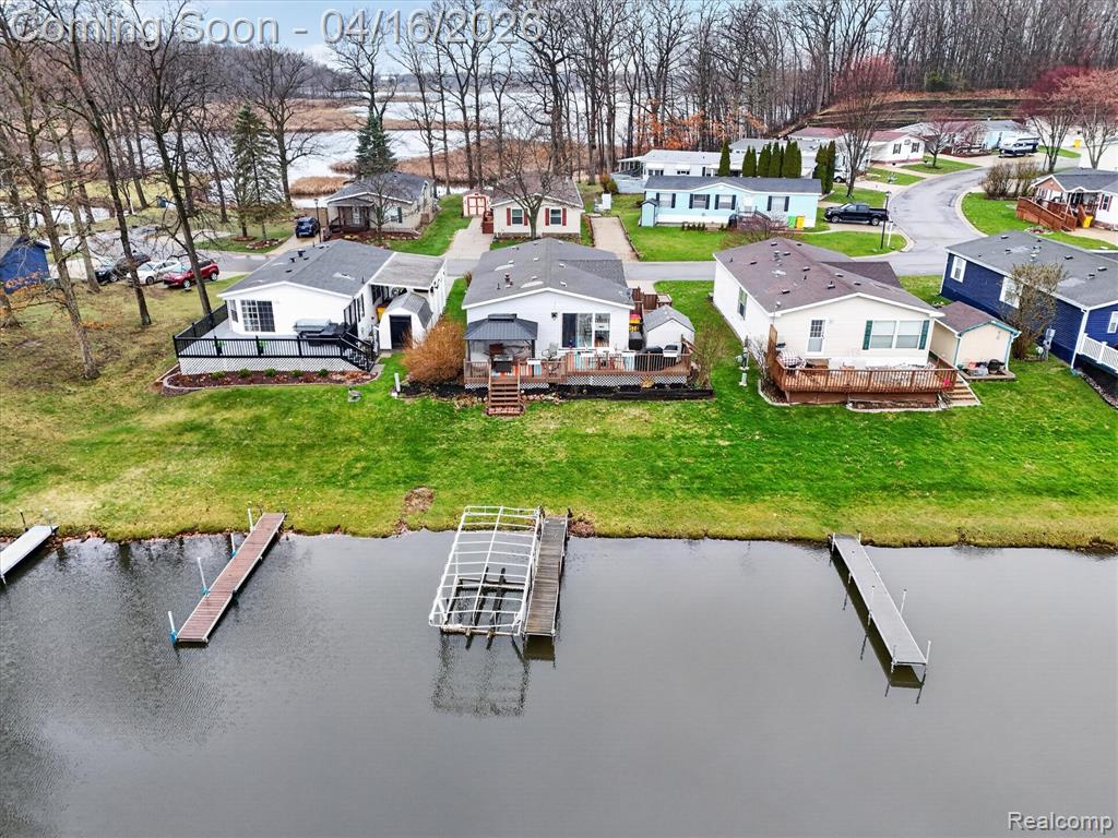 11542 Clearwater Dr, Fenton, MI 48430 — Photo 47