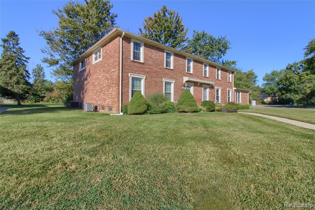 44503 N Umberland Circle, Canton, MI 48187 — Photo 2
