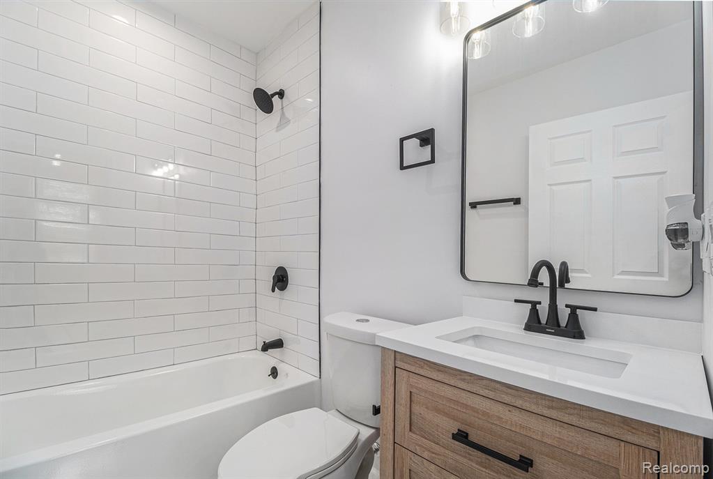 20823 BETHLAWN Boulevard, Ferndale, MI 48220 — Photo 15