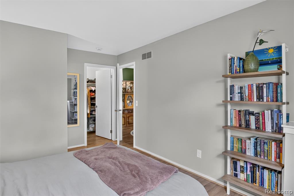 777 Clubhouse Drive, 2, Ypsilanti, MI 48197 — Photo 24