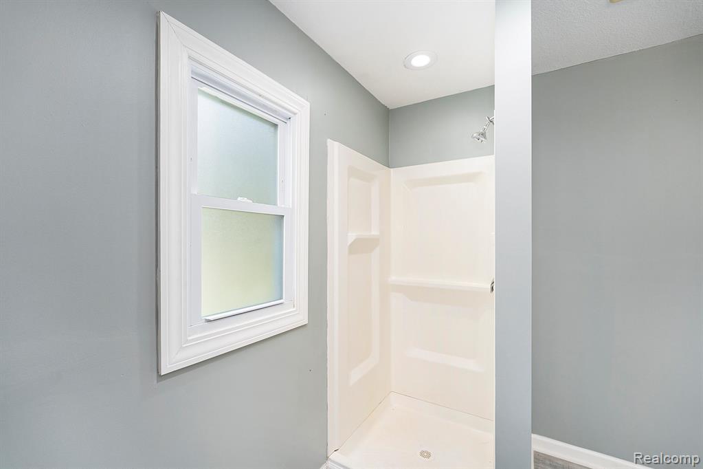 1290 Hunter Road, Brighton, MI 48114 — Photo 15