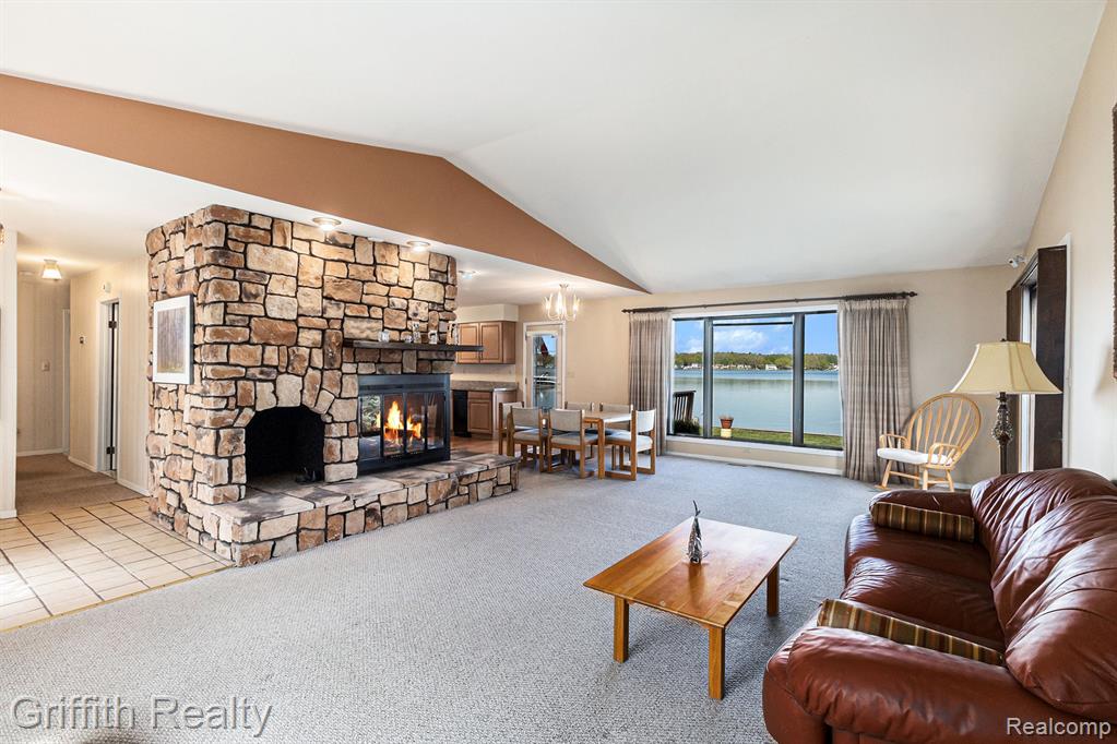 8570 Riverside Drive, Brighton, MI 48116 — Photo 8