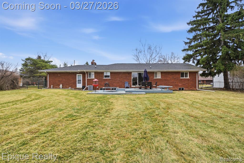 8102 Dungarvin Drive, Grand Blanc, MI 48439 — Photo 27