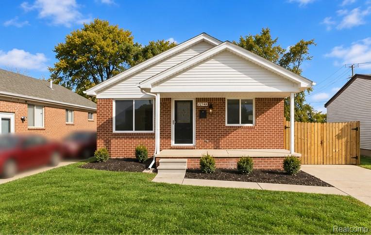 22748 Lexington Avenue, Eastpointe, MI 48021