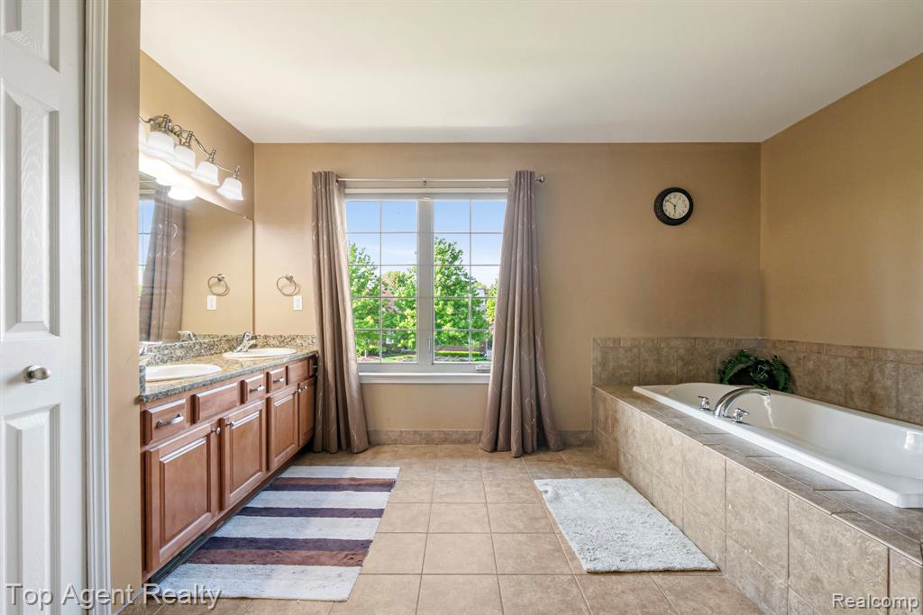 48869 Woodson Way, Canton, MI 48187 — Photo 23