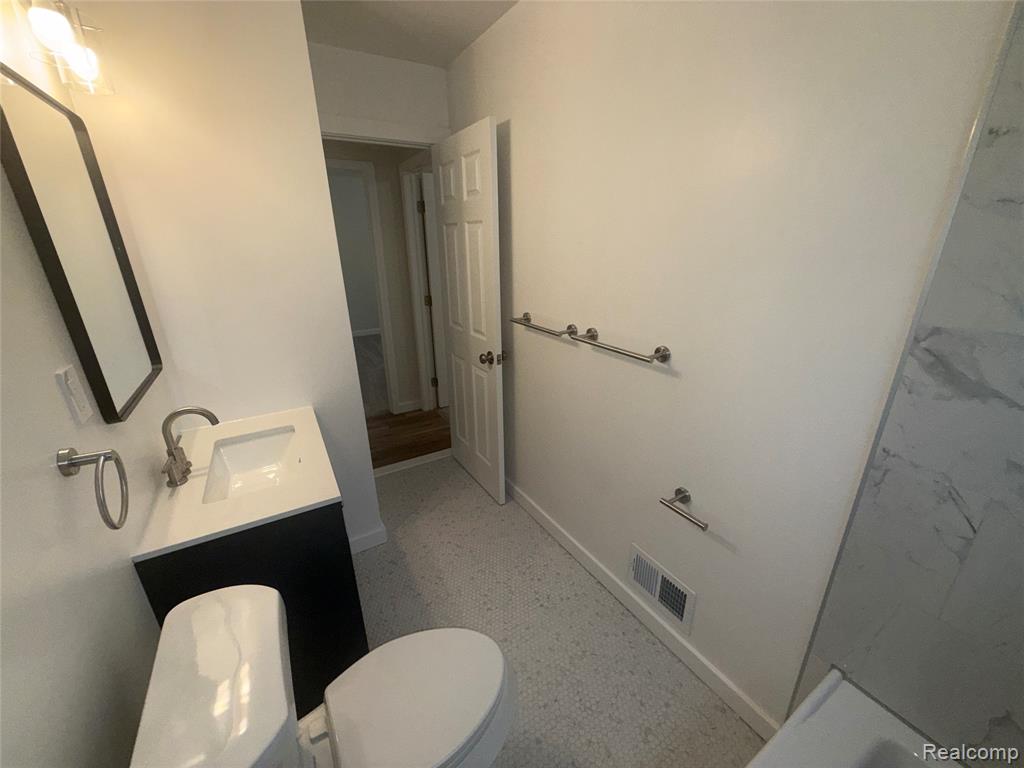 7643 Rivard Avenue, Warren, MI 48091 — Photo 30