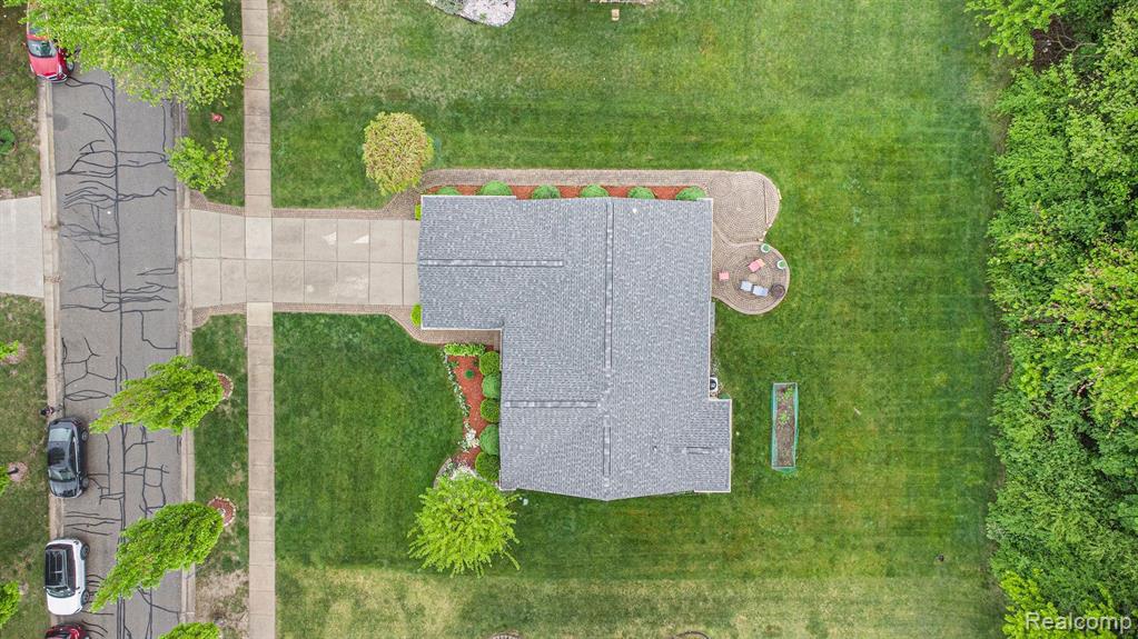47291 FAIRLAWN Court, Canton, MI 48188 — Photo 37