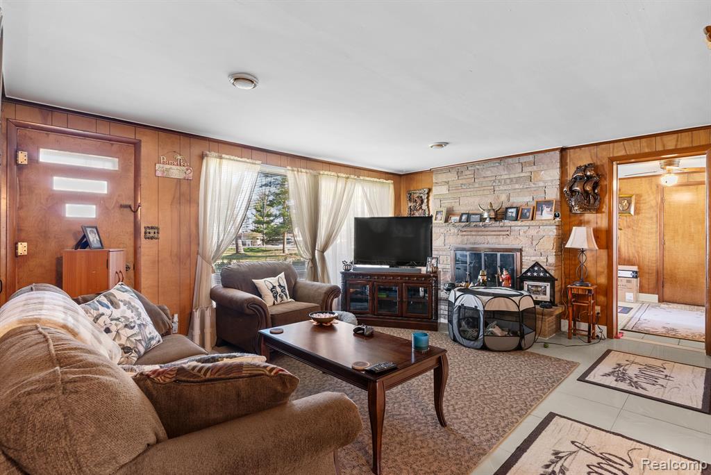 95 N HURON Road, Au Gres, MI 48703 — Photo 17