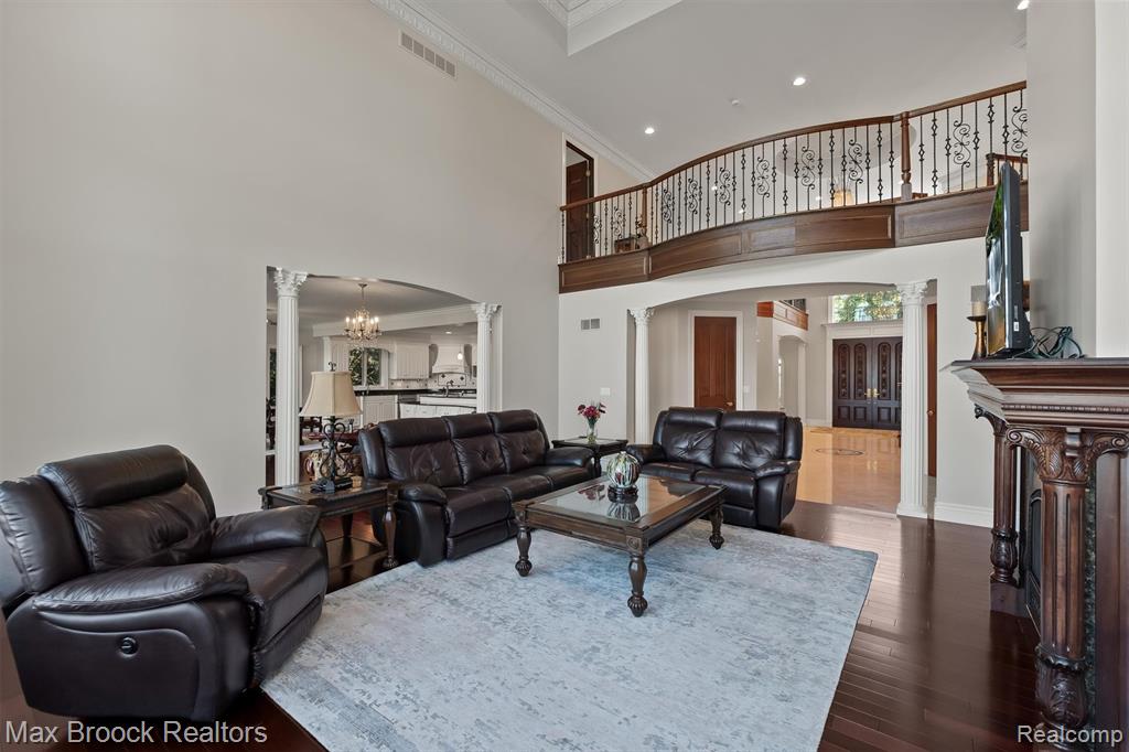 4764 Dow Ridge Road, Orchard Lake Village, MI 48324 — Photo 16