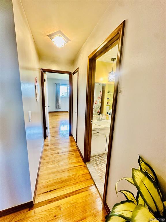 26321 Burg Road, Warren, MI 48089 — Photo 21