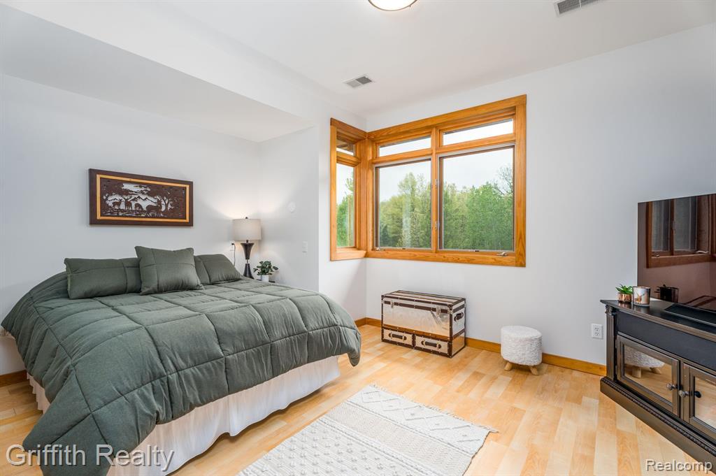8104 PARKER Road, Saline, MI 48176 — Photo 21
