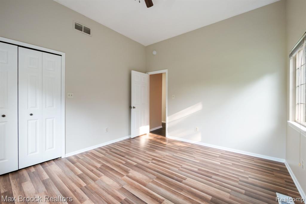 2165 Oakwood Road, Ortonville, MI 48462 — Photo 29