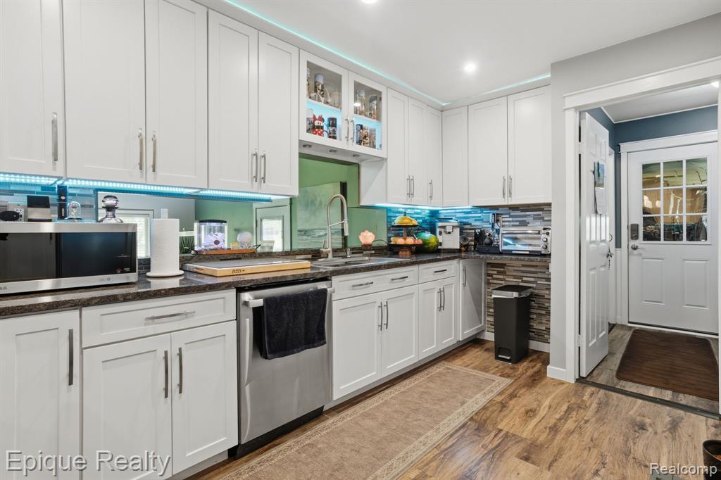 48132 Pheasant Street, New Baltimore, MI 48047 — Photo 10