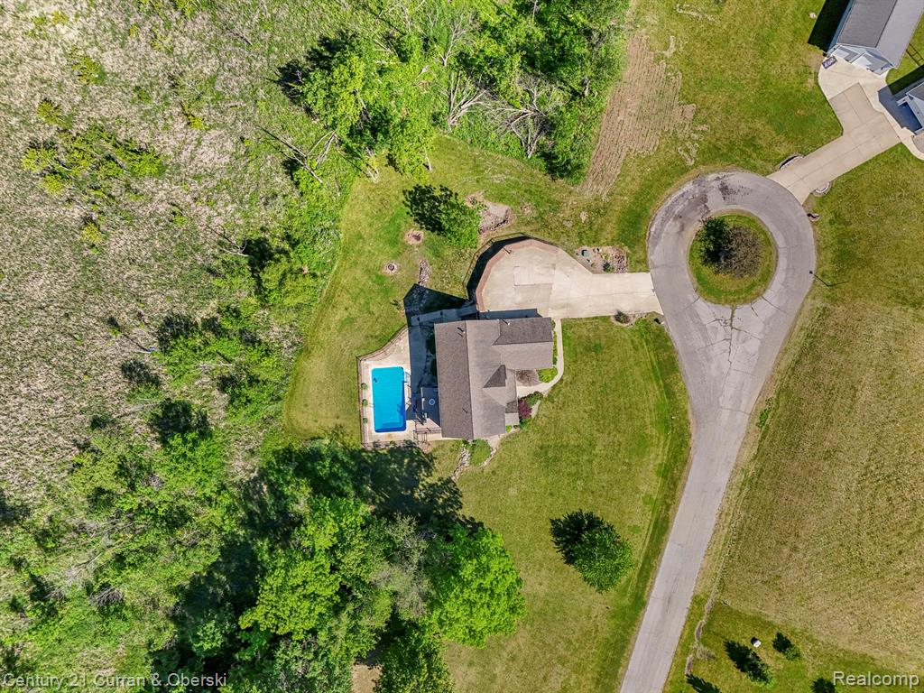 2732 Carric Court, Jackson, MI 49201 — Photo 34