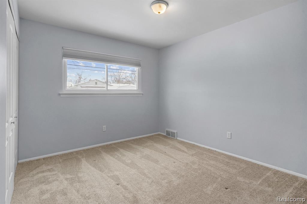 456 S Hawthorne Street, Westland, MI 48186 — Photo 22
