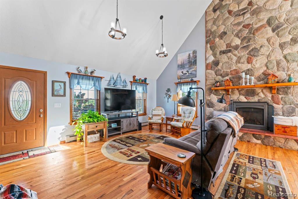 6510 MERTZ Road, Mayville Vlg, MI 48744 — Photo 8