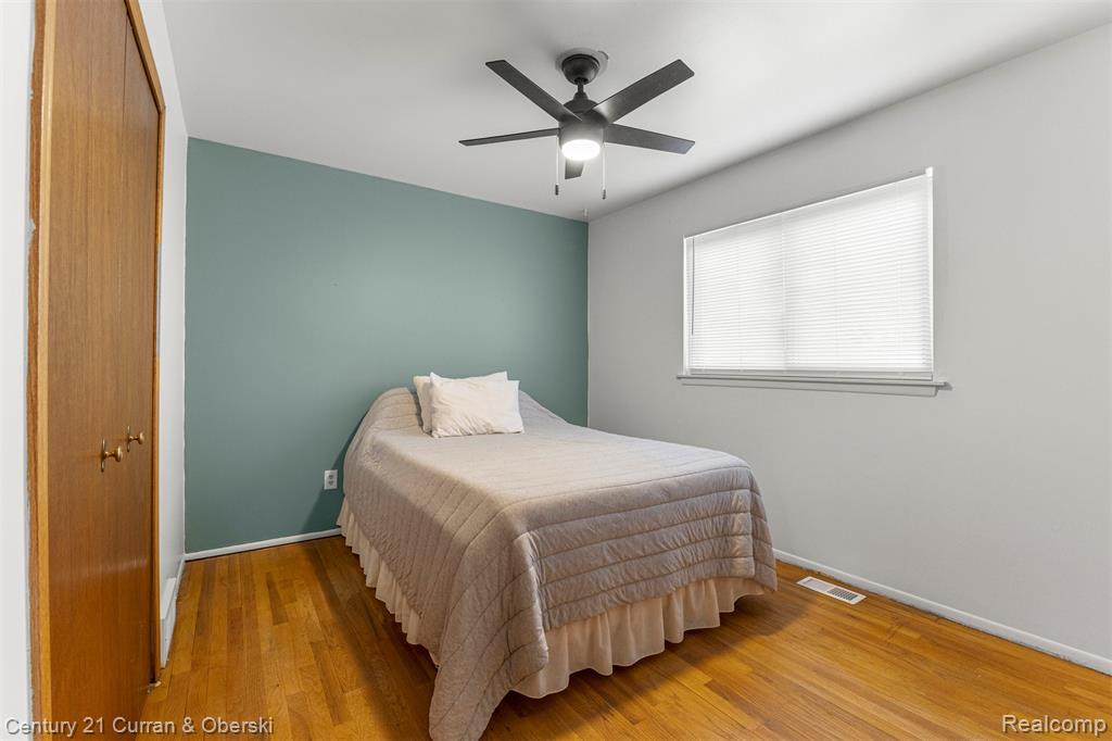 7011 Helen Street, Garden City, MI — Photo 18