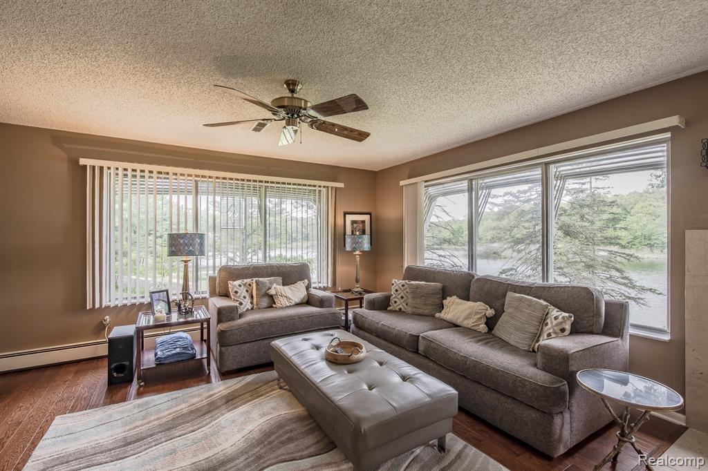 63 Lakeview Drive, Oxford, MI 48370 — Photo 9