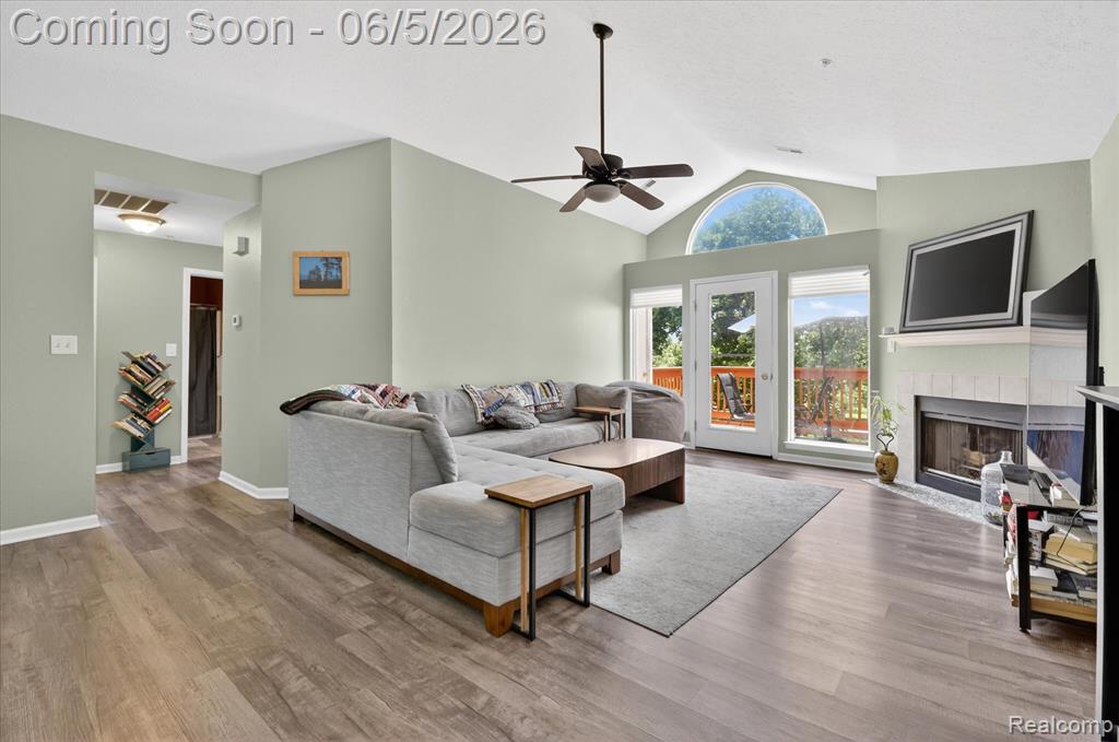 1641 Coburn Drive, Ann Arbor, MI 48108 — Photo 7