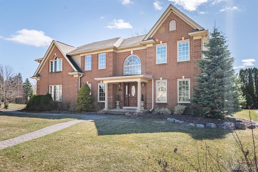 49035 QUAIL RUN Drive S, Plymouth, MI 48170 — front exterior