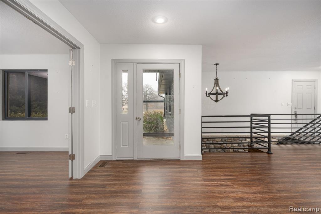 6803 Napoleon Road, Jackson, MI 49201 — Photo 15