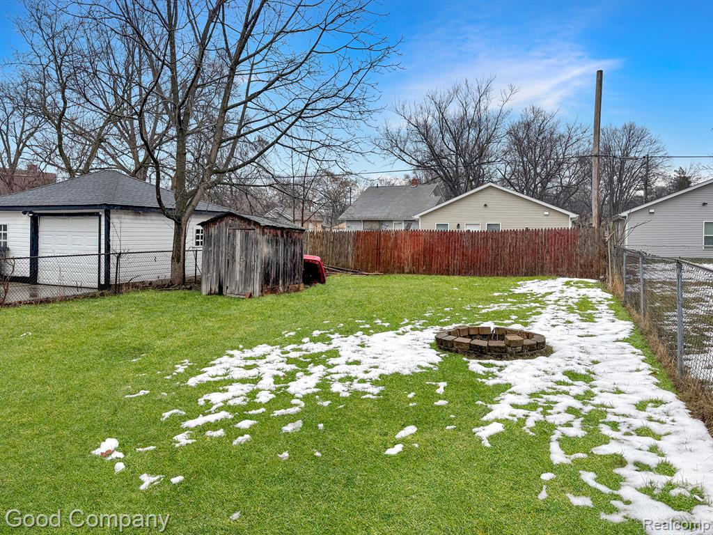81 S TASMANIA Street, Pontiac, MI 48342 — Photo 27