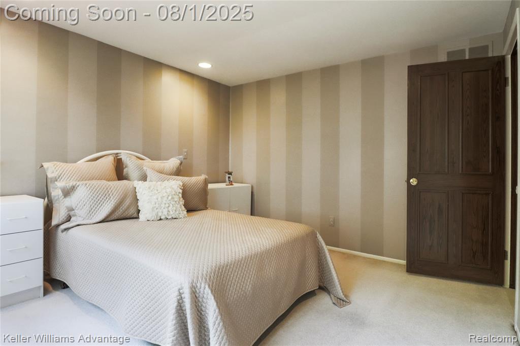 5349 Greenbriar Drive, West Bloomfield, MI 48323 — Photo 46
