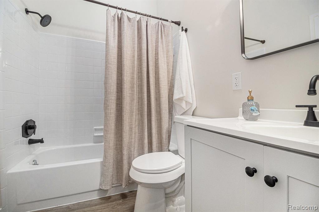 39872 CROSSWINDS, Novi, MI — Photo 10