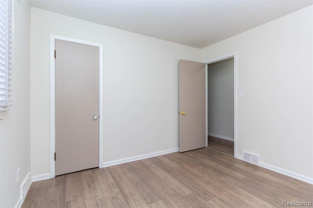 542 S Manitou Avenue, Clawson, MI — Photo 26