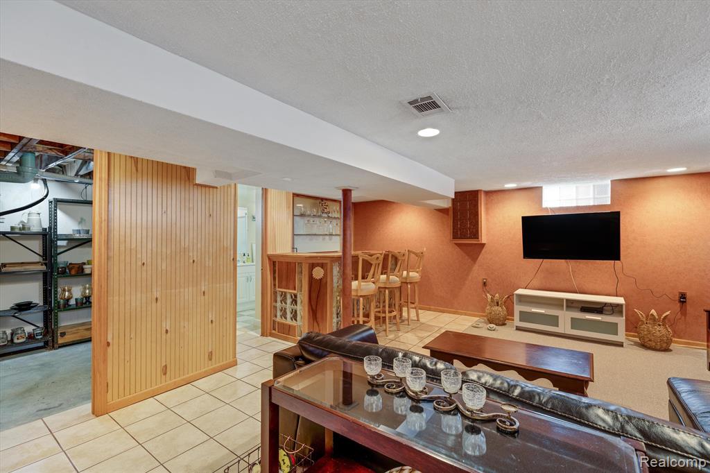 869 LIBERTY Avenue, Lincoln Park, MI 48146 — Photo 18