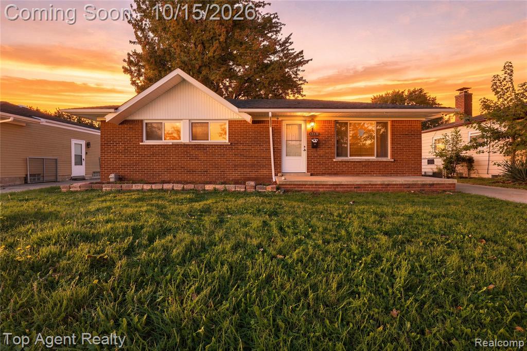 13453 Charlotte Avenue, Warren, MI 48089