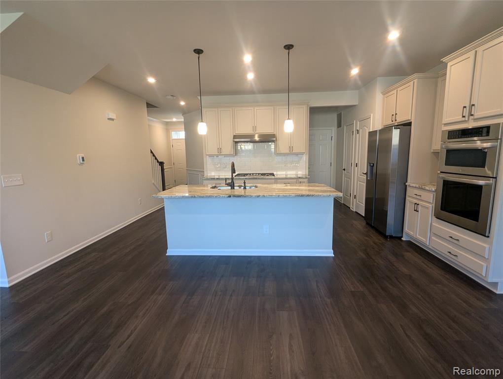 4709 BROOMFIELD Way, Lake Orion, MI — Photo 2