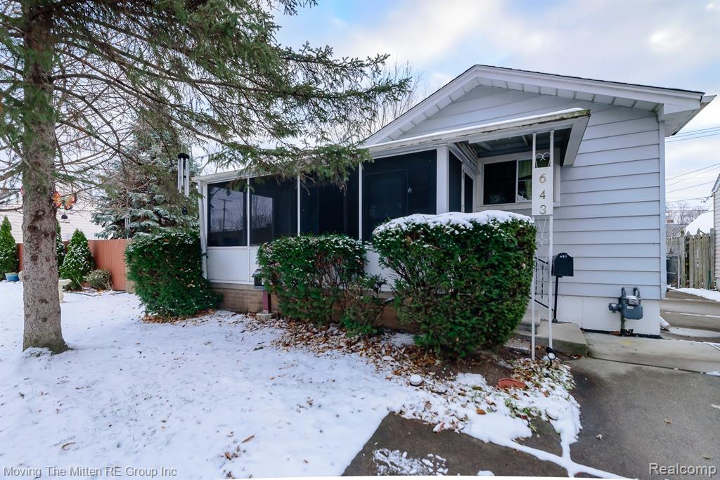 643 Garfield Avenue, Lincoln Park, MI 48146 — Photo 2